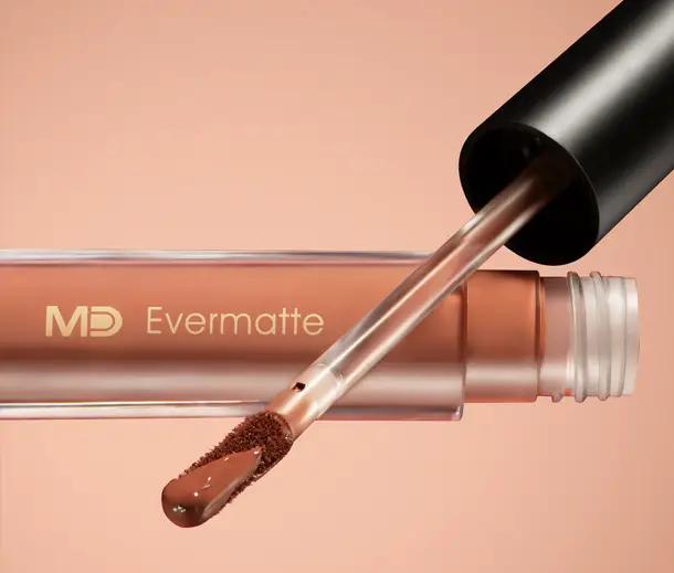 احمر شفاه ايفر مات ليكويد